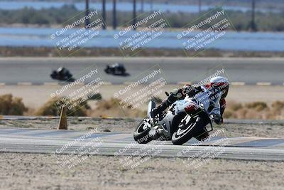 media/Nov-16-2025-Race Pace (Sun) [[8c5fa54630]]/Verified Riders/3-Turn 14 (1045am)/